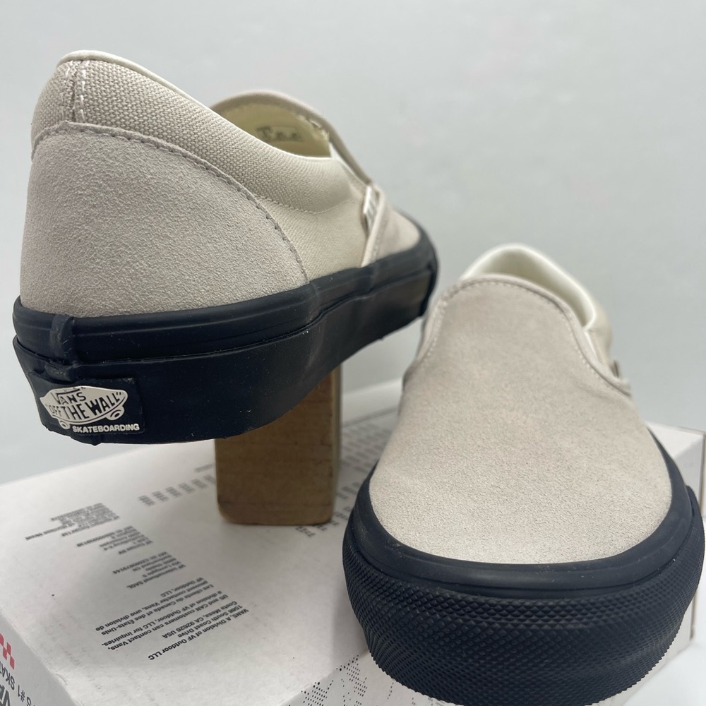 Vans Men's Skate Slip-On
Tan/Black Sneakers
VN0A2Z31Y59
Beige Slip-On Sneakers - Picture 8 of 16